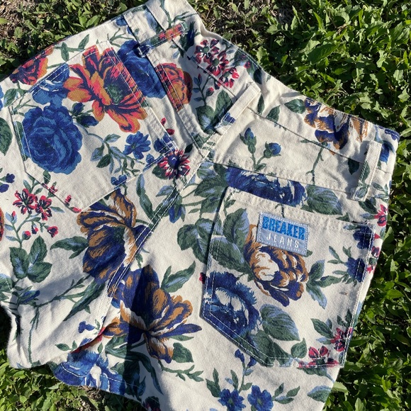 90s Vintage Breaker jeans sportswear floral high waist shorts - Picture 13 of 17